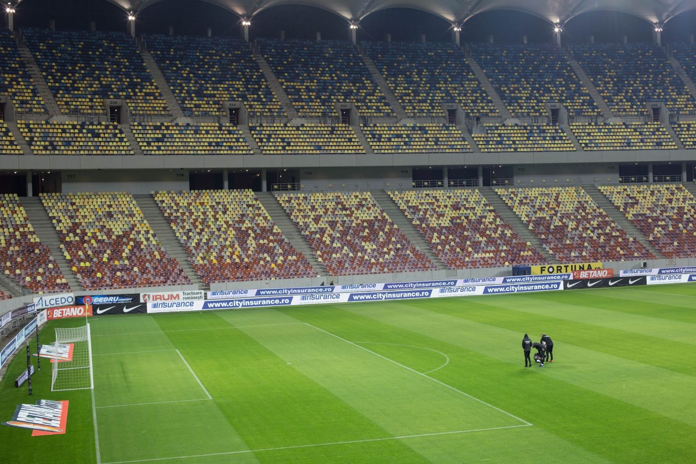 LIVE BLOG | FCSB - U Craiova 13-13. Valentin Mihăilă was injured ...