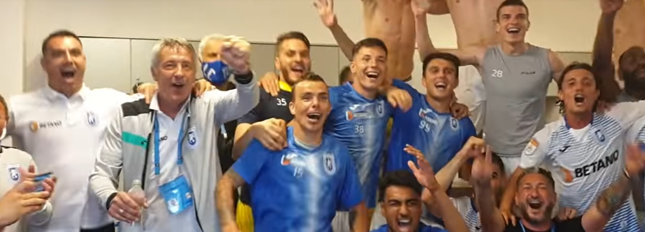 Nebunie N Vestiarul Craiovei Dup Succesul De La Cluj Cristiano