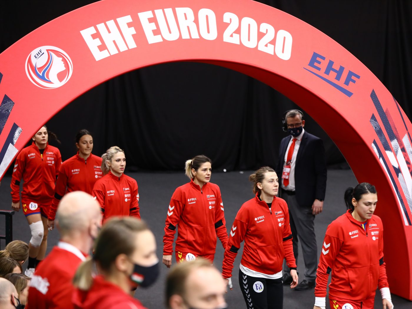 Dezbatere în handbalul feminin