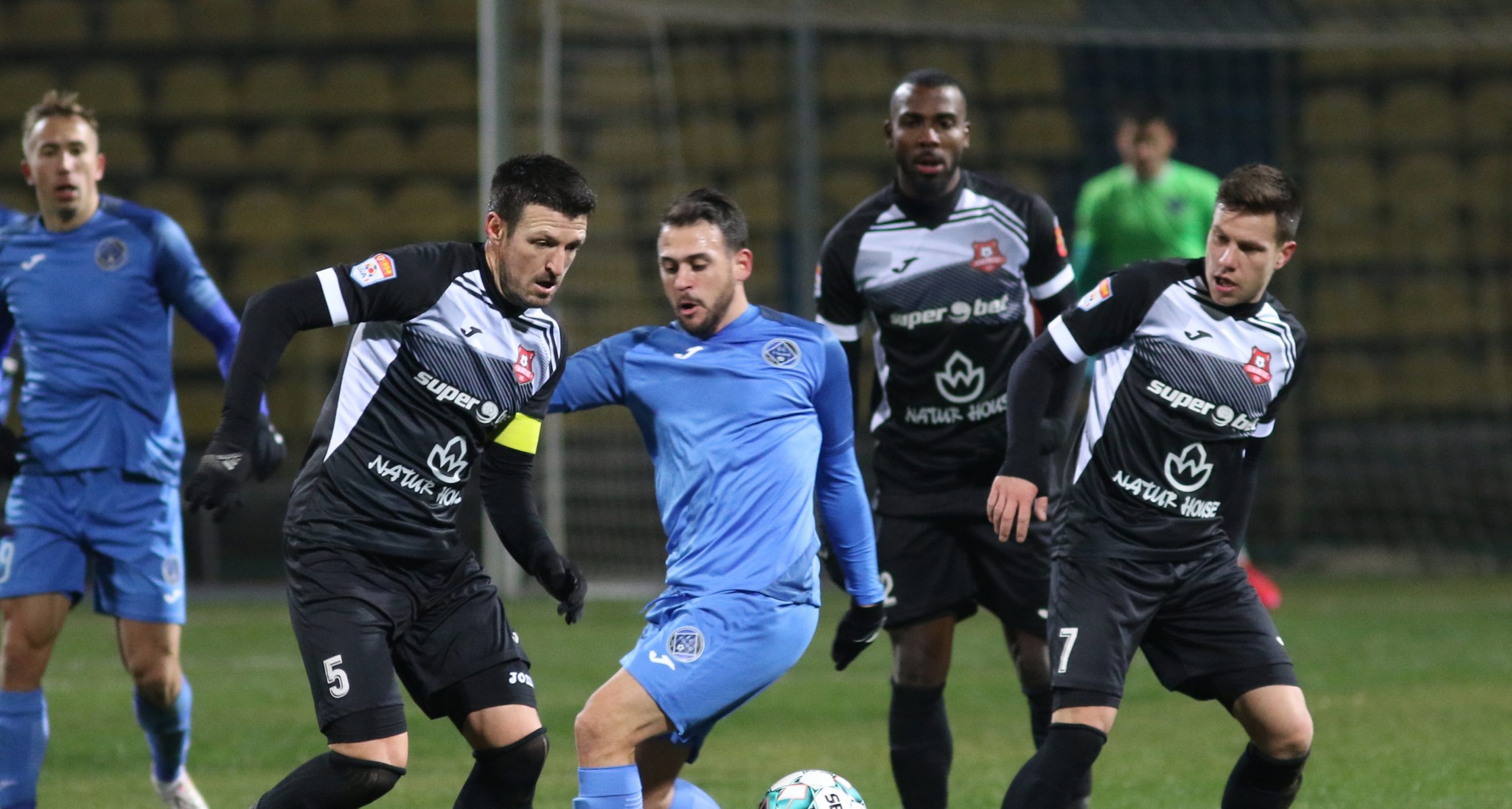 Academica Clinceni Fc Hermannstadt 0 0 Liviu Ciobotariu Doar Un Egal La Debutul Pe Banca Sibienilor