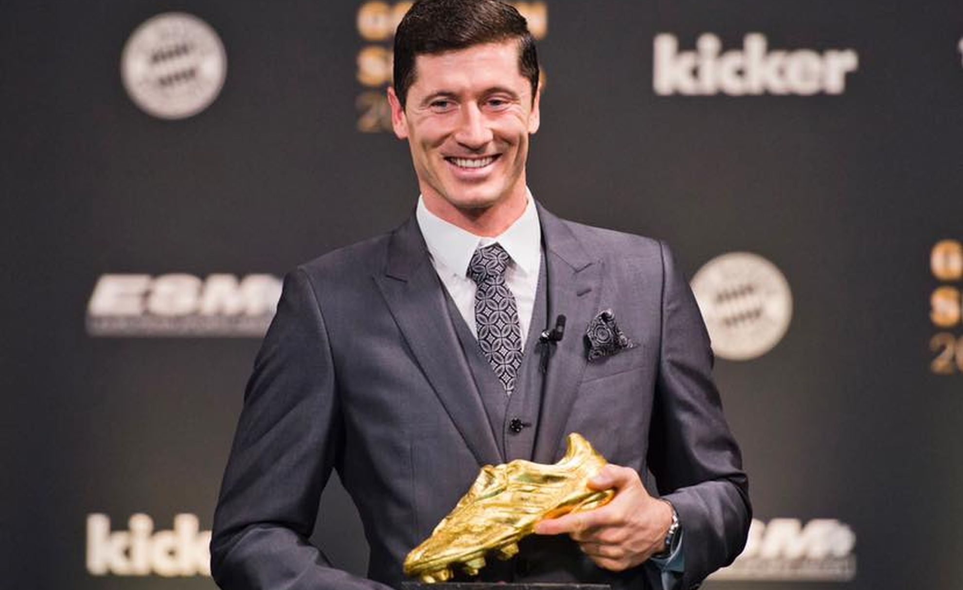 Robert Lewandowski A Primit Gheata De Aur Ediția 2020 2021 A Vorbit Despre Transferul La Real Madrid M Am Văzut De Mai Multe Ori Cu Florentino Perez