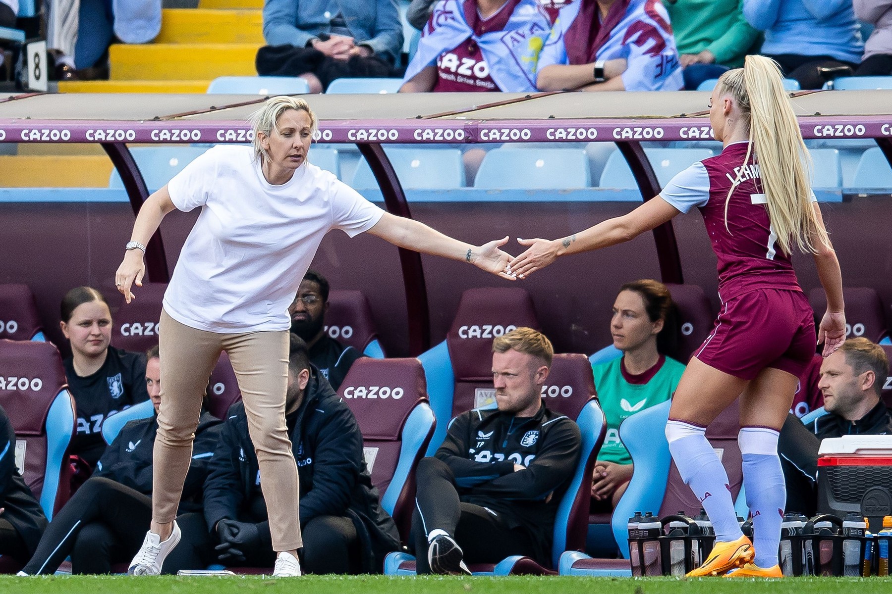 Alisha Lehmann, cea mai sexy fotbalistă din lume, ar putea fi pusă într-o  postură nedorită la următorul meci din Premier League