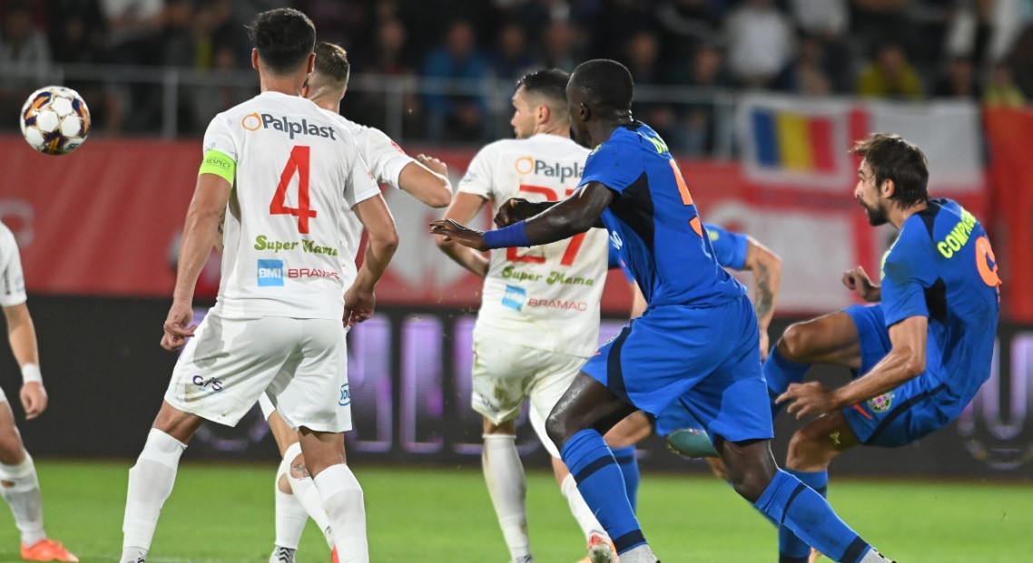 Video  Hermannstadt a reușit să o învingă pe CFR Cluj, scor 1-0, în cadrul  etapei a 15-a din SuperLiga României.