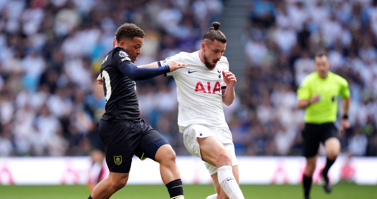 Blestemul lui Radu Drăgușin la Tottenham e fără sfârșit Micky van de