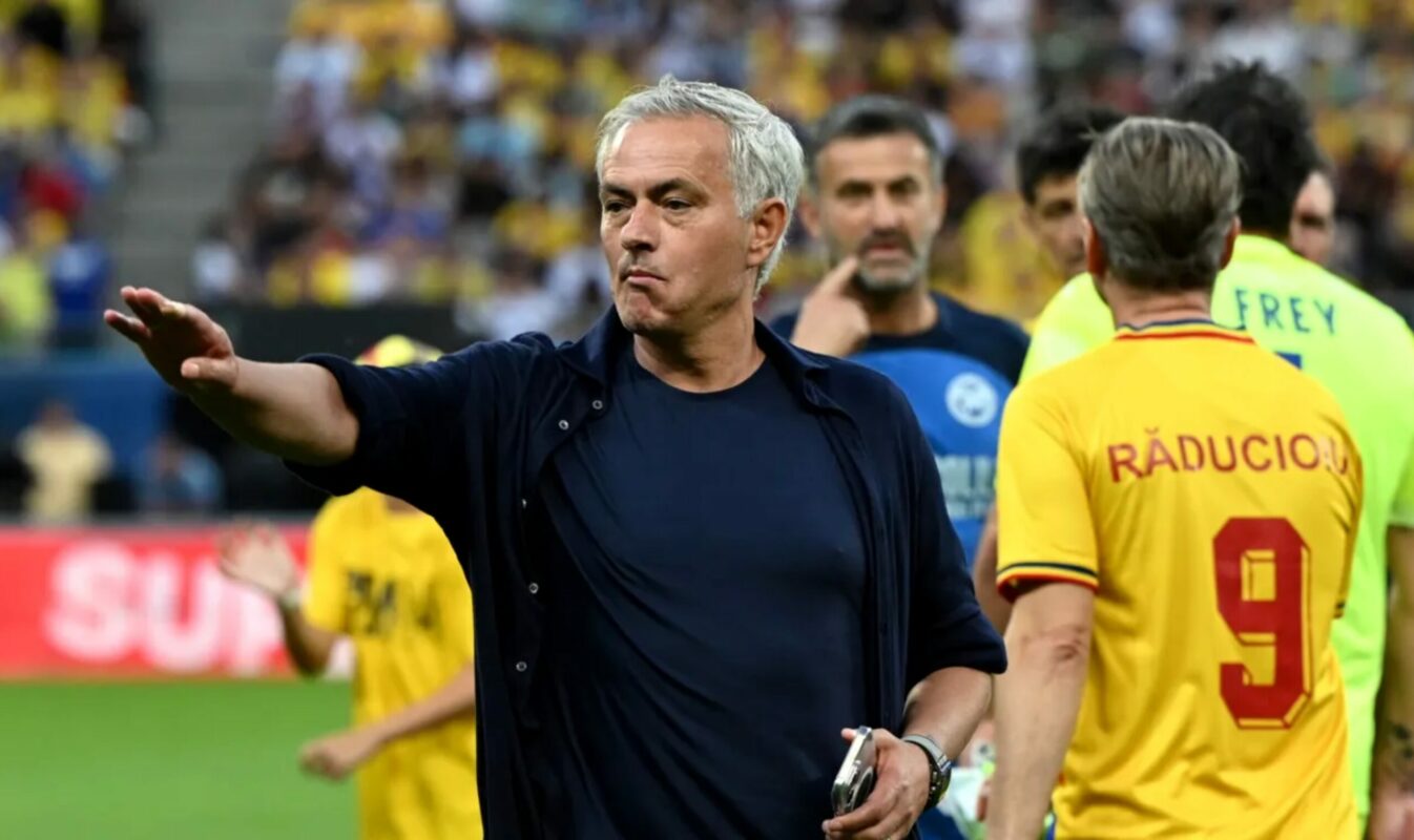 Jose Mourinho a primit oferta când era la București la meciul