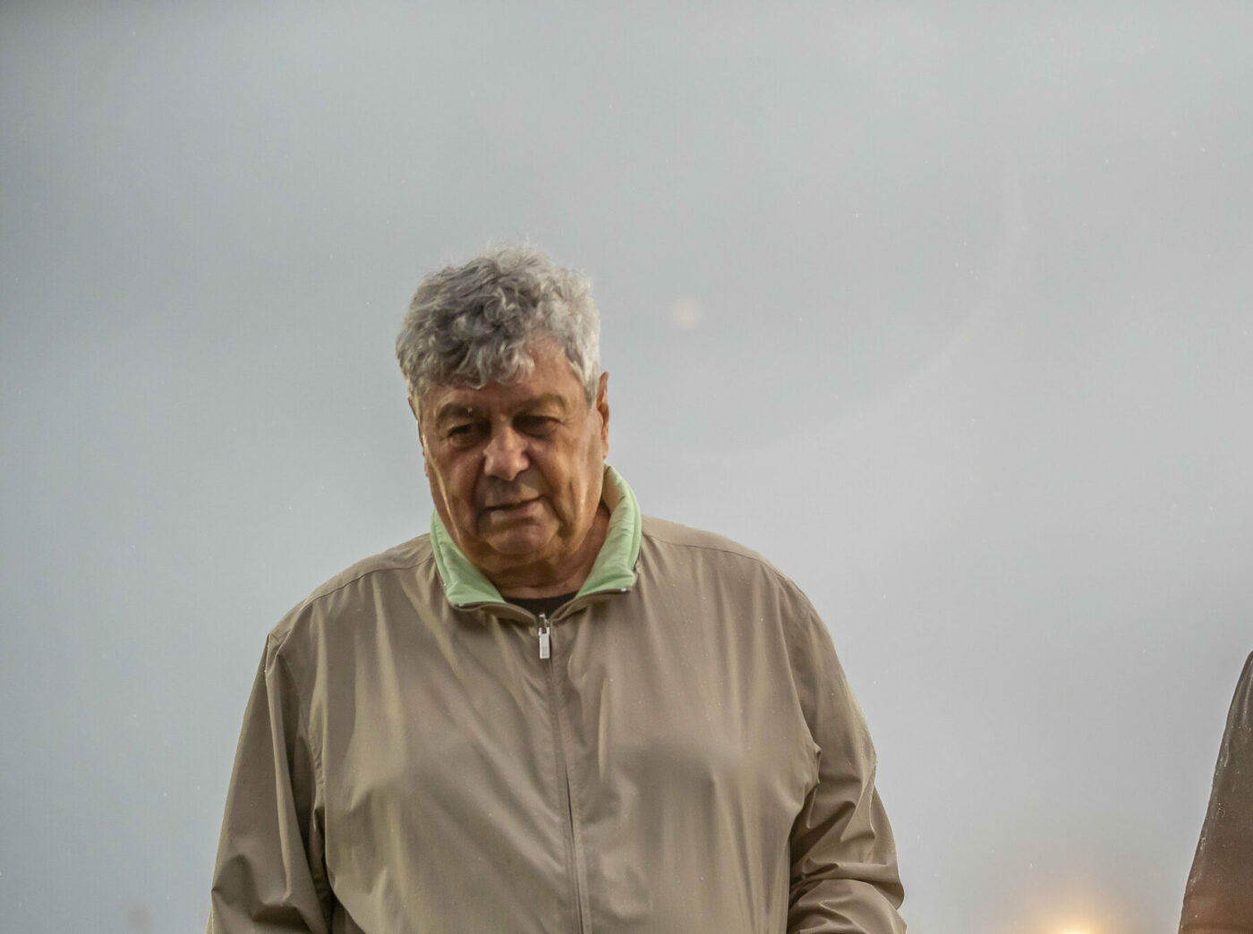 Lovitură financiară grea pentru Mircea Lucescu. Compania unde e acționar a trecut pe pierderi de la un profit de 834.126 RON