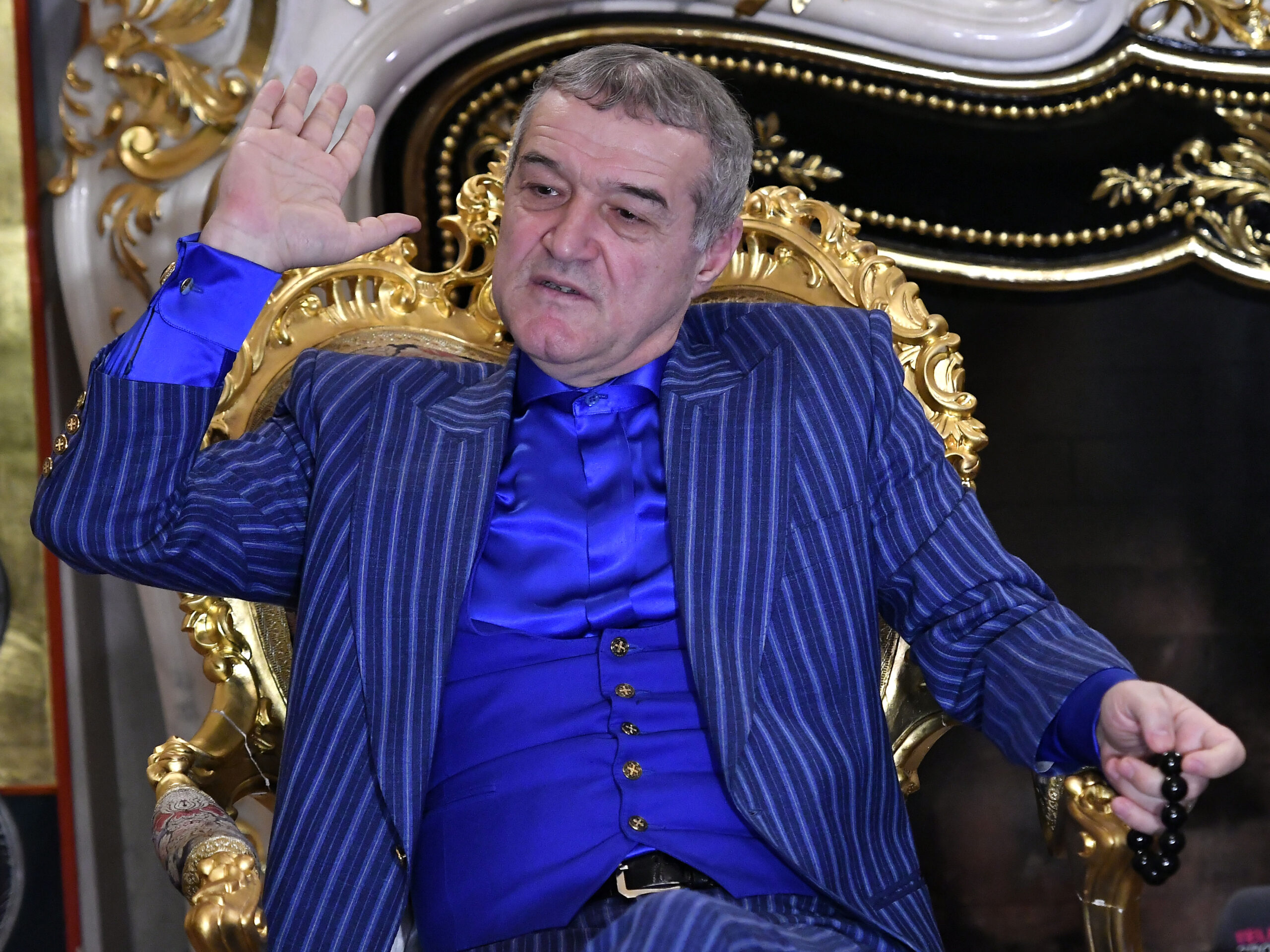 „Îi dau afară pe toți! Să nu mai vină la bază”. Gigi Becali e gata să ia o decizie fără precedent, dacă FCSB îl face de râs