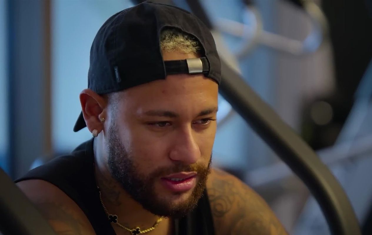 Aroganță de milionar! Neymar și-a cumpărat un penthouse în care liftul îi urcă mașina la ușă